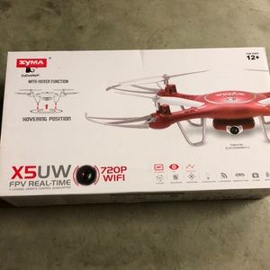 X5UW FPV real-time 4 channel remote control quadcopter Drone